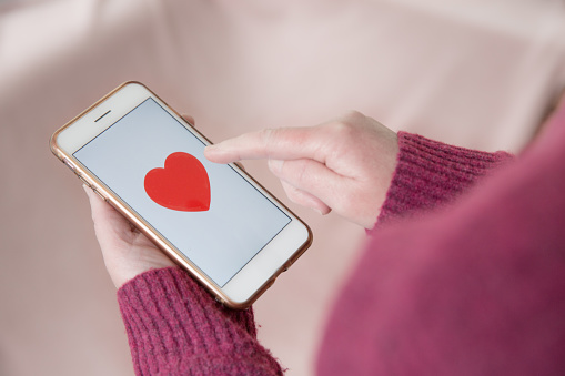 The Impacts of Digital Technologies on Mental Health and Addictions Series, Part 1: ‘Swipe Sesh’: Exploring the Impacts of Dating Apps on Mental Health among Adults