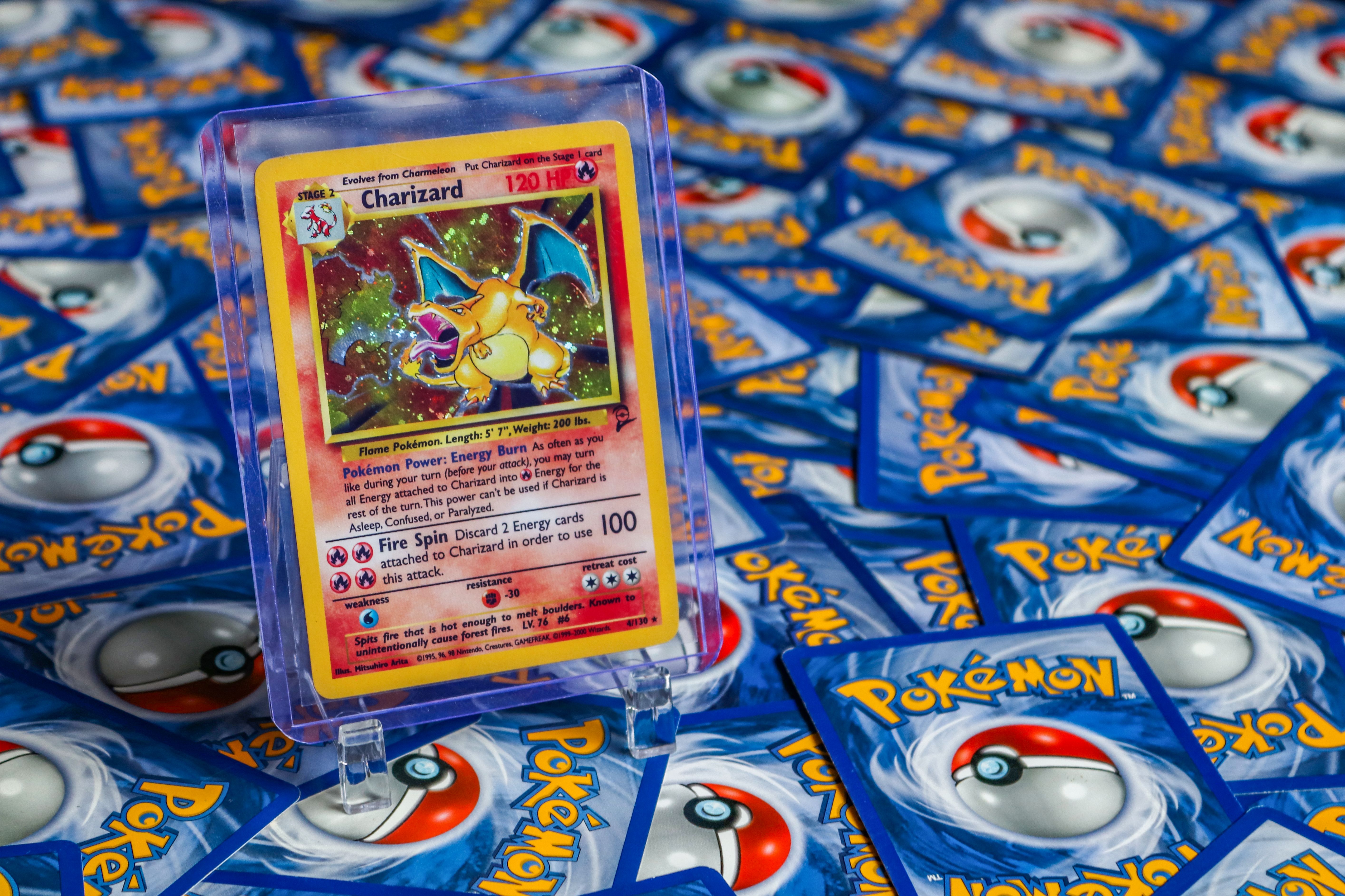 image de cartes Pokémon à collectionner